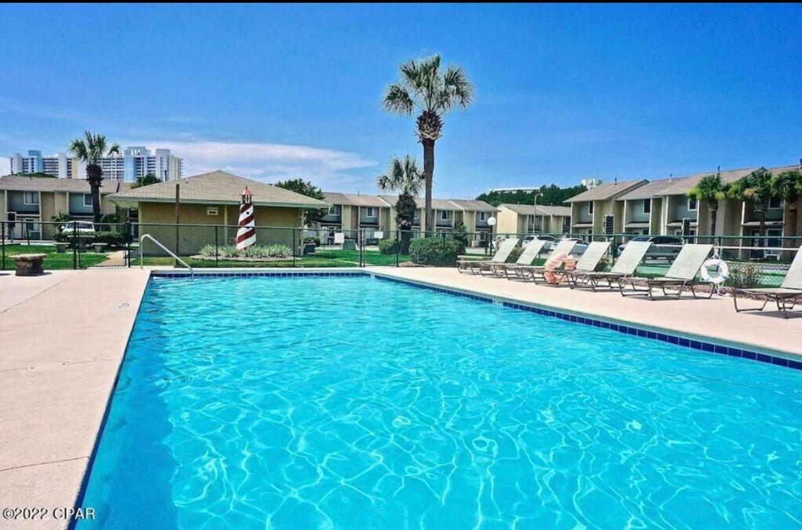 Sunny Daze: Beachside Family Resort Panama City Beach Exterior photo